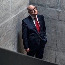 « Les caisses de pension devront fonctionner comme des prestataires financiers modernes et proposer une compétence de conseil élevée », explique Heinz Zimmermann.