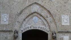 La Banca Monte dei Paschi di Siena est considérée comme la plus ancienne banque du monde. 