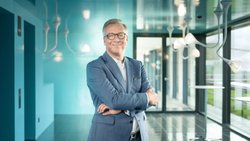 Martin Jara, CEO von Helvetia Schweiz, sind beim neuen Datenschutzgesetz drei Punkte wichtig: Transparente Kommunikation über die Erhebung und Bearbeitung von Personendaten, Stärkung der internen Prozesse und kontinuierliches Know-how-Management.