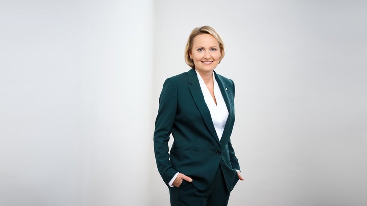 «Ich sehe Digital Leadership auch als eine Transformation und insbesondere als Chance für jüngere Mitarbeitende, in Führungspositionen zu kommen»: Liane Hirner, CFRO Vienna Insurance Group.