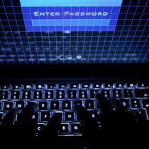 Die jährlichen Kosten von Cyberattacken schätzt die Arbeitsgruppe Cyber-Risk des Schweizerischen Versicherungsverbandes auf über 10 Milliarden Franken – Tendenz steigend.