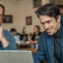 Finpension-Initiant Beat Bühlmann (r.) und Geschäftsführer Ivo Blättler.  