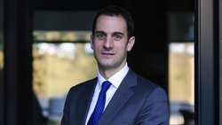 «Notre ambition est de conjuguer l’excellence technologique avec une approche responsable et centrée sur l’humain»: Matthieu Caillat, Directeur Technologie & IA du Groupe, Directeur Général d’AXA Group Operations.
