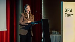 Sabrina Hartusch, SIRM-Präsidentin