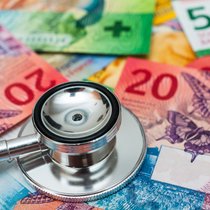 Nel 2024, i principali fattori all'origine dell'aumento dei costi sanitari sono stati l'assistenza ospedaliera curativa e l'assistenza a lungo termine.