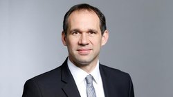 Bernhard Kaufmann passe de l'Helvetia à Swiss Re en tant que chef de la gestion des risques.
