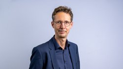 Ist in vielen Themenbereichen ein gefragter Gesprächspartner: Michael Hermann.