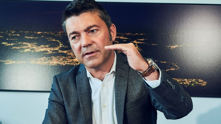Roman Sonderegger, CEO der Helsana: «Wir haben wohl zu viele Spitäler» .