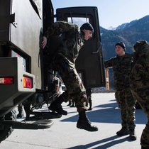 L'assurance militaire assure depuis 1901 la couverture des personnes en service et leur apporte une aide en cas de maladie ou d'accident.