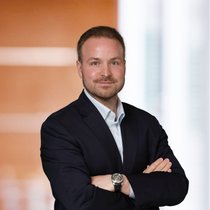 Raphael Schmid, Chief Commercial Officer, Aon Schweiz.