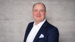 Schaut bei PwC in die Zukunft der Versicherer: Jörg Thews.