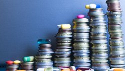 Les coûts des médicaments ne connaissent qu'une seule direction : la hausse.