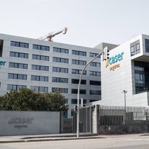 La fusion de Caser avec Helvetia Seguros ainsi que Helvetia Holding Suiza doit avoir lieu au 1er janvier 2026.