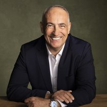 Visana-CEO Angelo Eggli ist überzeugt, mit einem Ökoystem in der Grundversorgung die Kosten nachhaltig in den Griff zu bekommen.
