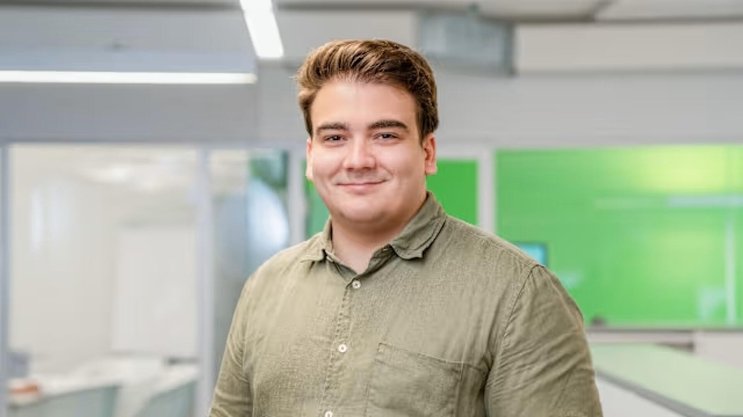 «Die Ergebnisse zeigen, dass Kundinnen und Kunden insbesondere transparente Kommunikation und guten Service honorieren»: Andreas Müller, Mediensprecher von Comparis.