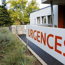 Selon la volonté de la commission de la santé publique du National, les cas mineurs admis aux urgences devraient être soumis à une taxe supplémentaire.