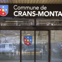 La commune de Crans-Montana a souscrit son assurance responsabilité civile communale et le bar «Le Constellation» son assurance responsabilité civile d'exploitation auprès d'Axa Suisse.
