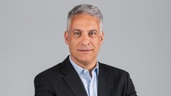 HR-Chef von Vaudoise, Karim Abdelatif, verlässt das Unternehmen wegen Differenzen.