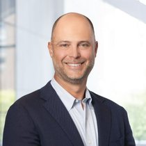 Mike Estep tritt die Nachfolge von Yanela Frias bei Prudential an.