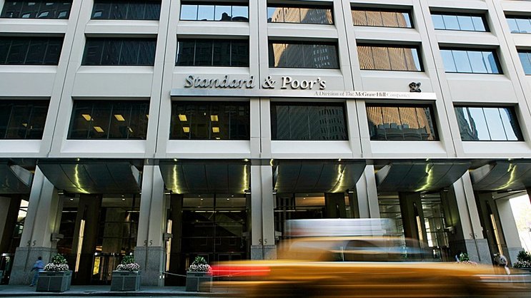 S&P bleibt trotz Preisdruck zuversichtlich für Rückversicherer.