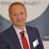 Setzt auf den Austausch zwischen Versicherungswirtschaft und Wissenschaft: Professor Hato Schmeiser.
