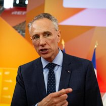 «Künstliche Intelligenz ist zwar zur grössten Sorge der Experten geworden, der Klimawandel stellt für die breite Öffentlichkeit jedoch nach wie vor das Risiko Nummer eins dar»: AXA-CEO Thomas Buberl. 