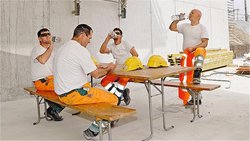 Arbeitgebende haben die gesetzliche Pflicht, die Gesundheit ihrer Mitarbeitenden zu schützen. 