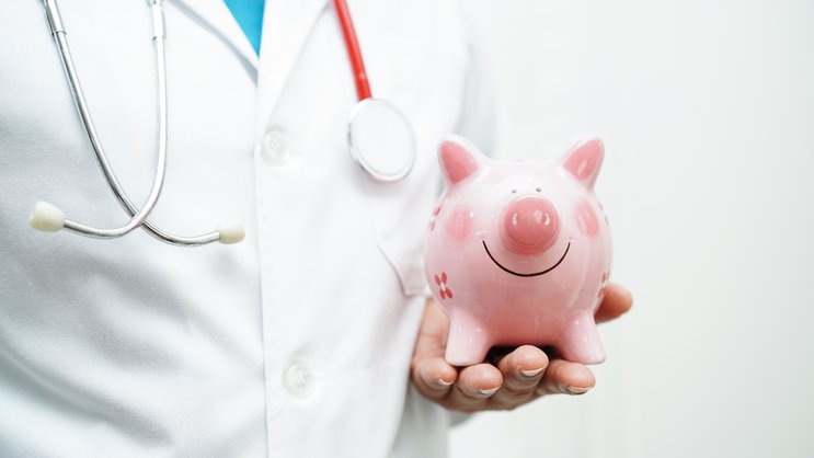 Hohe Gesundheitskosten bereiten der Schweizer Bevölkerung am meisten Sorgen.