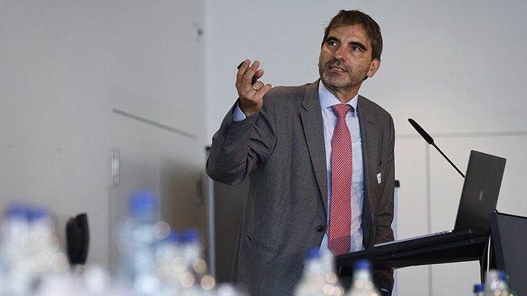 Der Ökonom und Professor Aymo Brunetto an der diesjährigen SIBA-GV.