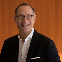 Hat allen Grund zur Freude: Allianz-CEO Oliver Bäte.