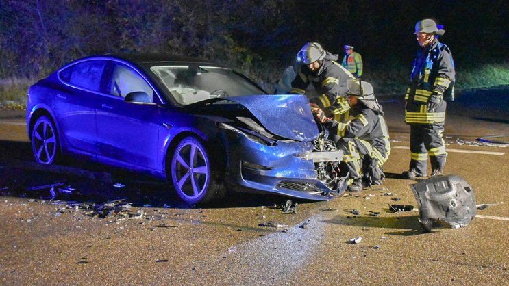 Tesla veut se lancer dans le secteur de l'assurance automobile.