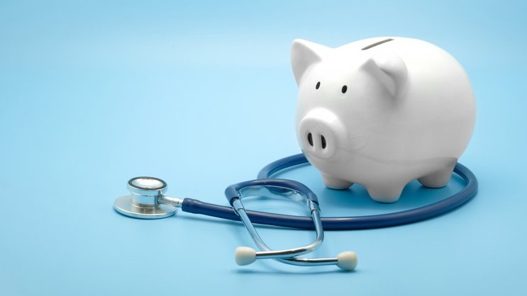 Die einheitliche Finanzierung ambulanter und stationärer Leistungen spart Gesundheitskosten.