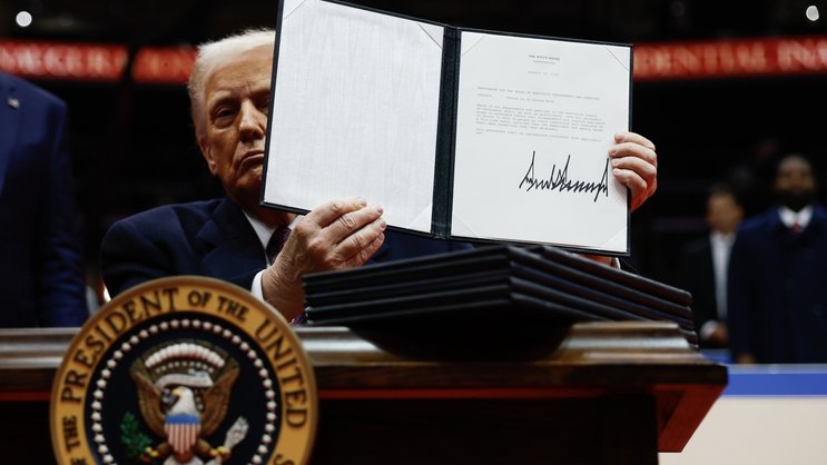 L'un des nombreux «executive orders» signés par le président américain le jour même de son investiture concerne le retrait des Etats-Unis de l'OMS.