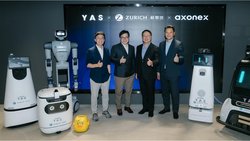 (Von links nach rechts): William Lee, Mitbegründer von YAS; Damian Chan, Gründer und CEO von Axonex; Eric Hui, CEO von Zurich Insurance (Greater China); und Andy Ann, Mitbegründer von YAS. 