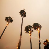 Alleine aus den Camp- und Woolsey-Bränden in Kalifornien im November 2018 erwartet Swiss Re Schäden in Höhe von 375 Millionen US-Dollar.