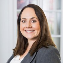 Tina Hofmann steigt bei Verlingue auf. 
