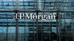 Die US-Grossbank J.P. Morgan sieht die Rückversicherungspreise weiterhin unter Druck. 