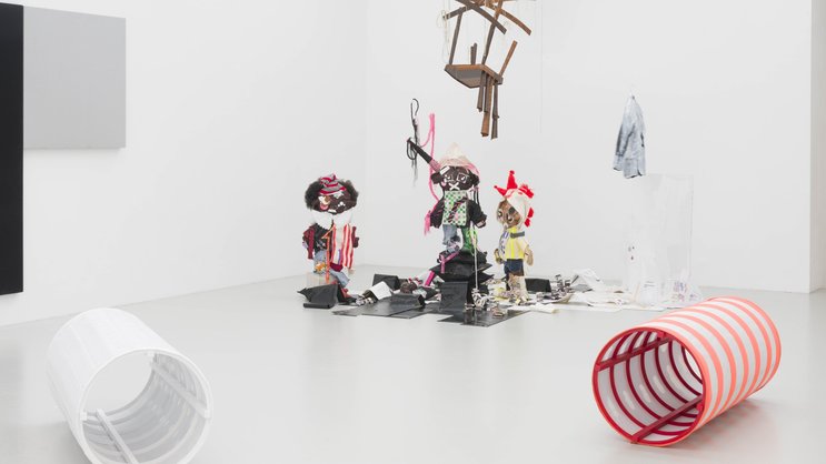 Kelechi Amaka Madumere, «Down the rabbit hole, how to invest in a world that is not yours?» (2025), Platform25, Installationsansicht, CAN Centre d’art Neuchâtel.