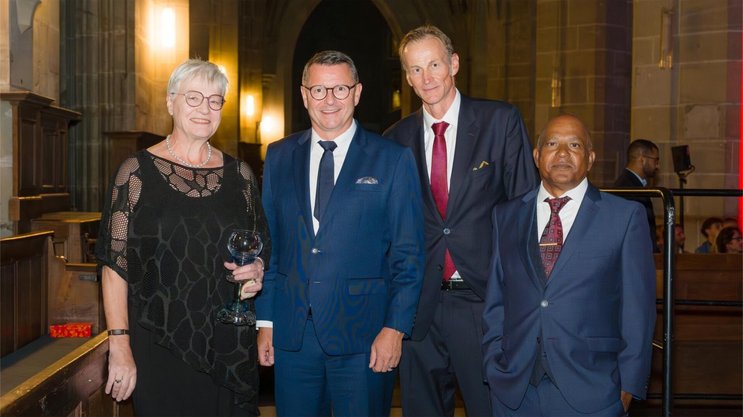Rosmarie Quadranti, Hans-Peter Nehmer, Martin Bachofner, Kumar Basappa (de gauche à droite)