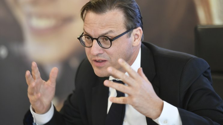 Patrick Frost, CEO Swiss Life Gruppe, an der Bilanzmedienkonferenz.