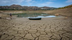 Ausgetrockneter Stausee in Spanien: Dürren werden mit dem Klimawandel häufiger.
