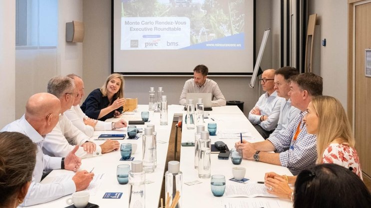 Am diesjährigen «Monte Carlo Rendezvous Executive Roundtable» von Reinsurance News sassen sich Spitzenvertreterinnen und -vertreter von acht namhaften Rückversicheren gegenüber.
