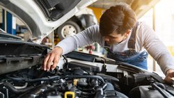 Les réparations sont devenues nettement plus coûteuses en raison du prix élevé des pièces de rechange et de la hausse des coûts de main-d'œuvre.