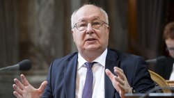 Will erfahren, «was im ambulanten Bereich vor sich geht»: Kommissionssprecher Pierre-Yves Maillard. 