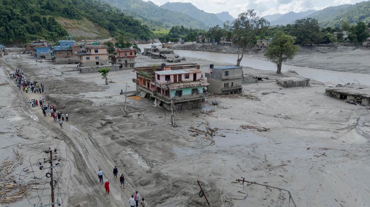 Verwüstungen nach der gewaltigen Sturzflut vom 27. August 2026 im nepalesischen Nuwakot.