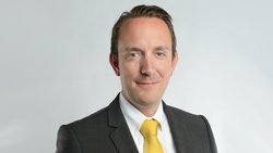 Stephan Wirz ist Mitglied der Geschäftsleitung bei der Maklerzentrum Schweiz AG.
