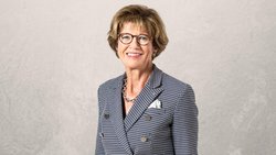 Ihr Hunger nach Bildung war immer ihr Erfolgsrezept: Helvetia-Präsidentin Doris Russi Schurter.