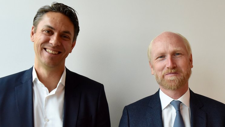 Sehen zunehmendes Interesse für Kryptos durch Pensionskassen und Versicherungen: Roman Knipprath, Head Insurance Clients bei DWS, und Sven Württemberger, CEO DWS Schweiz.