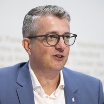 Der Dreiphasenplan wird dann zum Risiko, wenn Kantone die eigenen Spitäler bevorzugen»: FDP-Ständerat und Ospita-Präsident Benjamin Mühlemann.