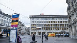En comparaison internationale, Zurich n'arrive qu'en troisième position des places financières les plus attractives, loin derrière Singapour et Dubai.